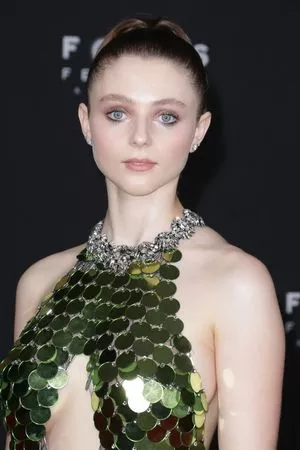 Thomasin Mckenzie / mackzjoness / thomasin.mckenzie nude photo #0032