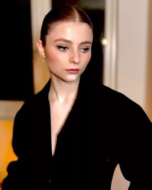 Thomasin Mckenzie / mackzjoness / thomasin.mckenzie nude photo #0236