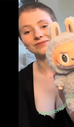 Thomasin Mckenzie / thomasin.mckenzie nude photo #0315