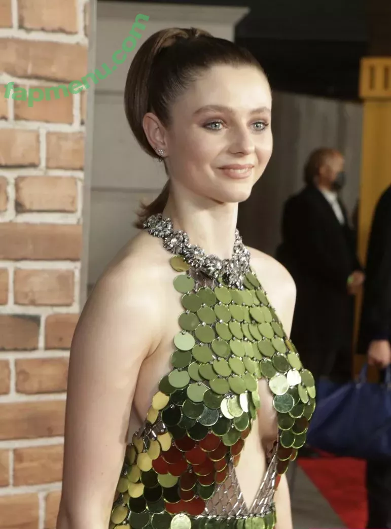 Thomasin Mckenzie nude photo #0013 (mackzjoness / thomasin.mckenzie)