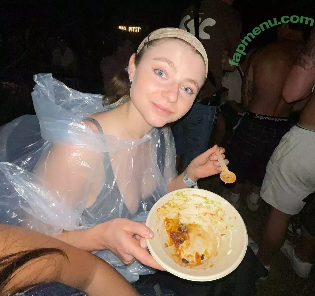 Thomasin Mckenzie nude photo #0145 (mackzjoness / thomasin.mckenzie)