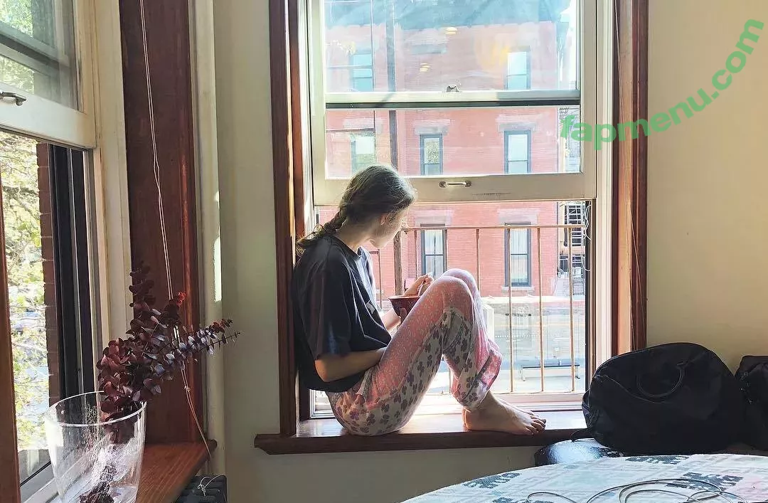 Thomasin Mckenzie nude photo #0259 (mackzjoness / thomasin.mckenzie)