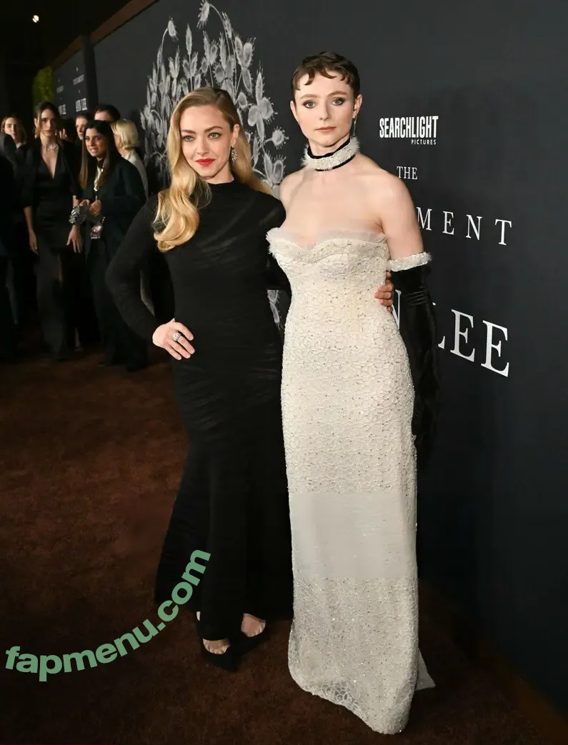 Thomasin Mckenzie nude photo #0374 (thomasin.mckenzie)