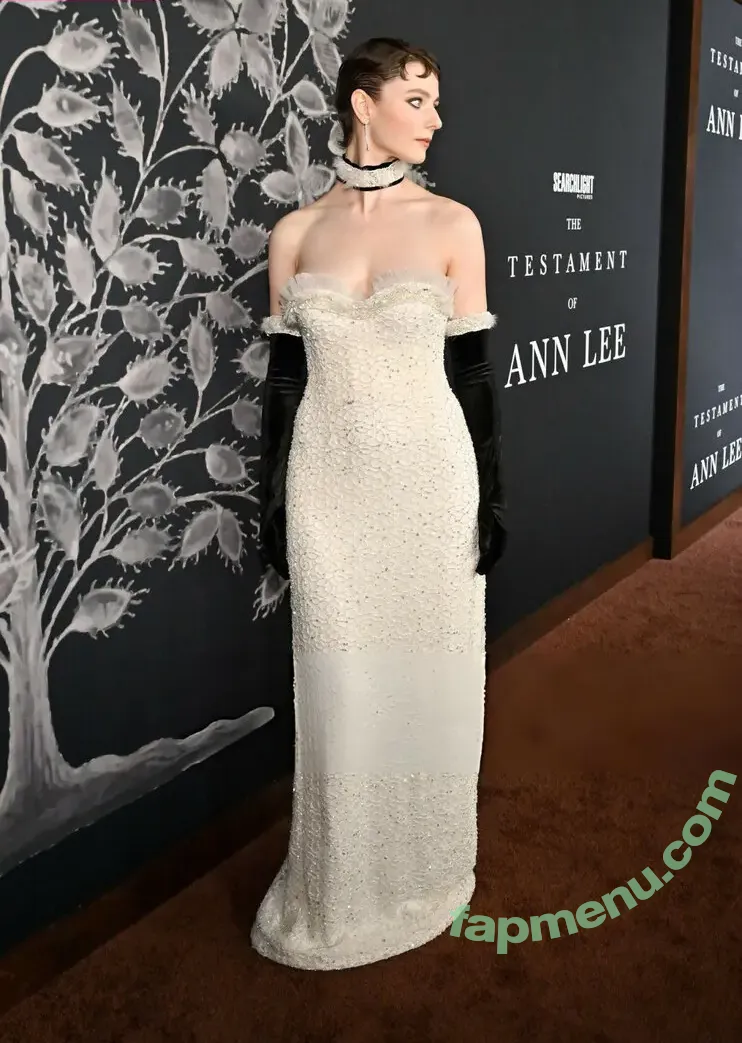 Thomasin Mckenzie nude photo #0378 (thomasin.mckenzie)