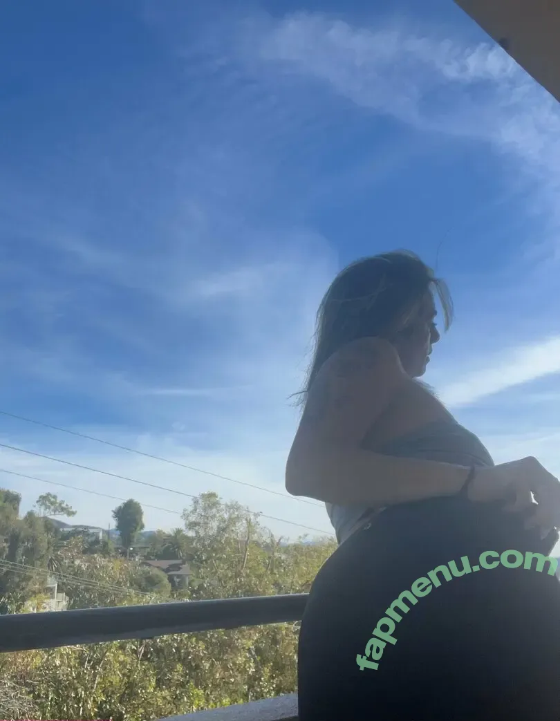 throatxgoatxx nude photo #0031 (throatxgoatxx)
