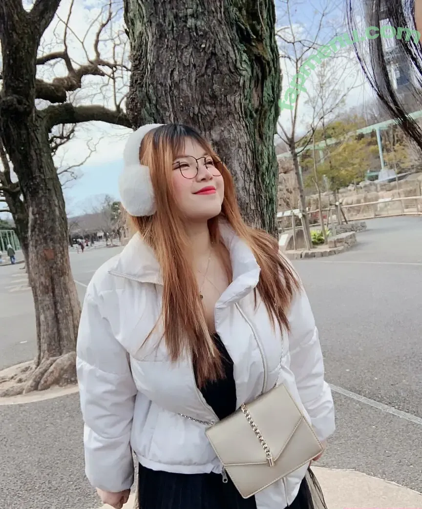 Thu Trang Vo nude photo #0002 (tranggbiii / tranggbijapan)