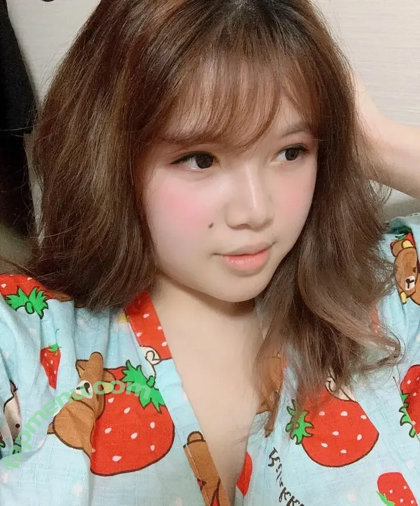 Thu Trang Vo nude photo #0025 (tranggbiii / tranggbijapan)