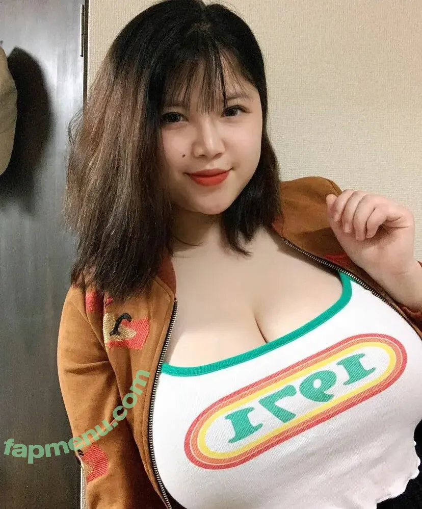 Thu Trang Vo nude photo #0039 (tranggbiii / tranggbijapan)