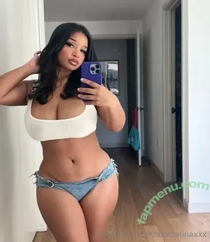 thumbalinaxxx leaked nudes