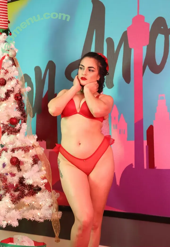 Thunder Rosa nude photo #0097 (thunderrosa22)