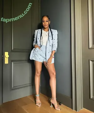 Tia Mowry / tiamowry nude photo #0080