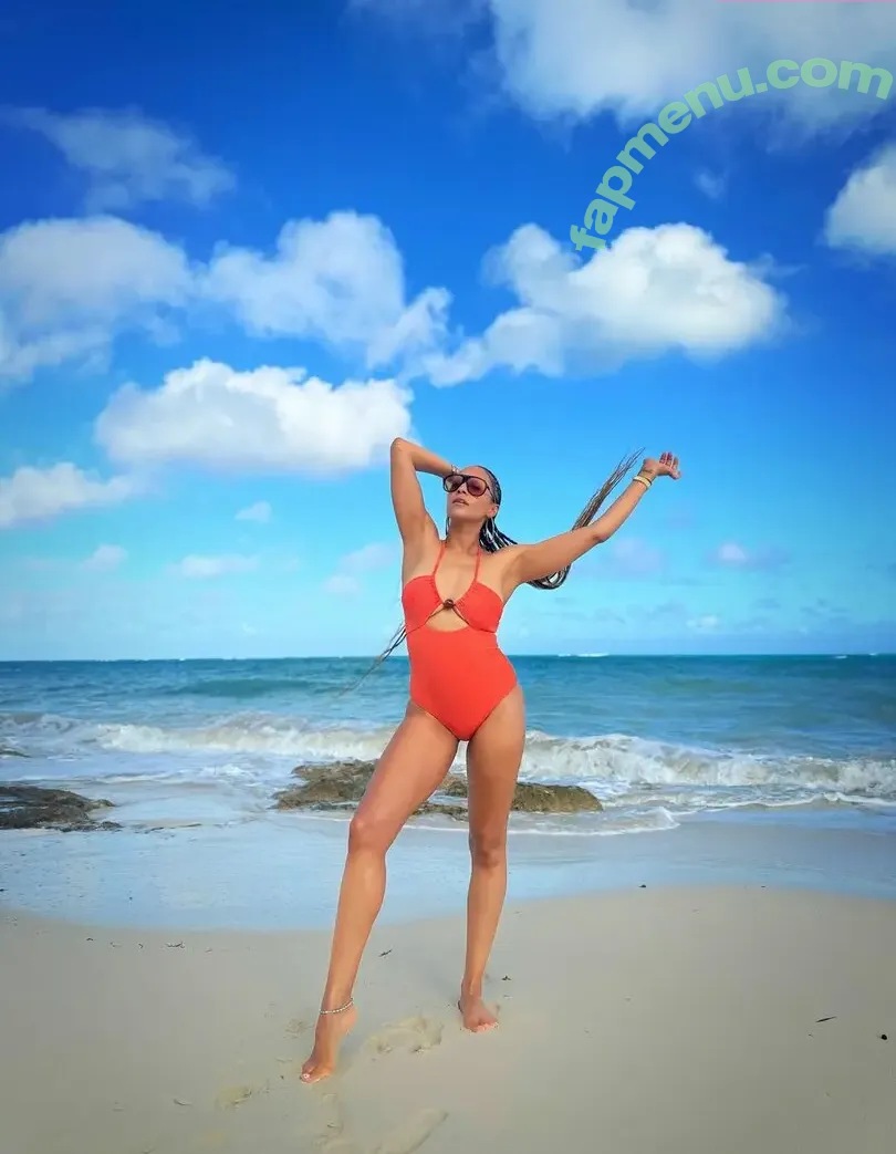 Tia Mowry nude photo #0069 (tiamowry)