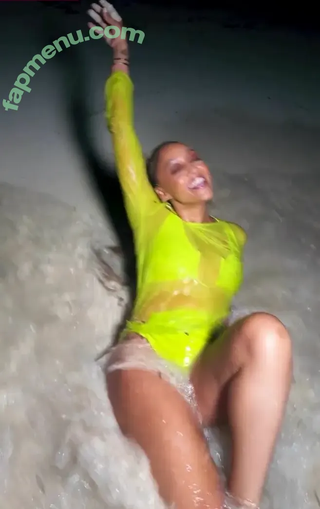 Tia Mowry nude photo #0111 (tiamowry)