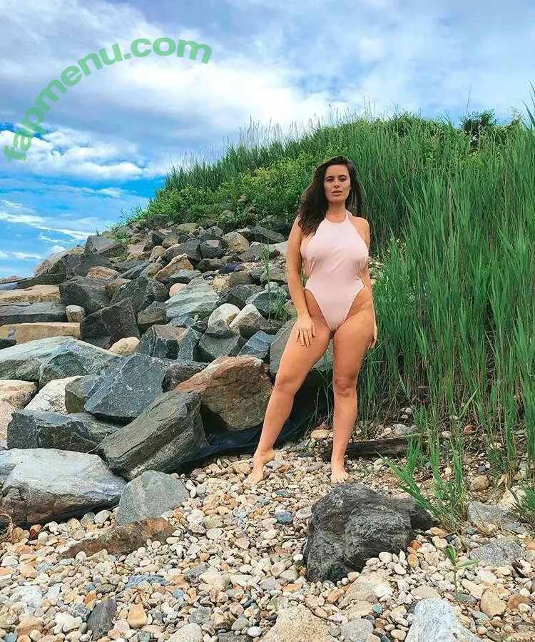 Tia Provost nude photo #0074 (TiaProvost / tia_iskra_fan)