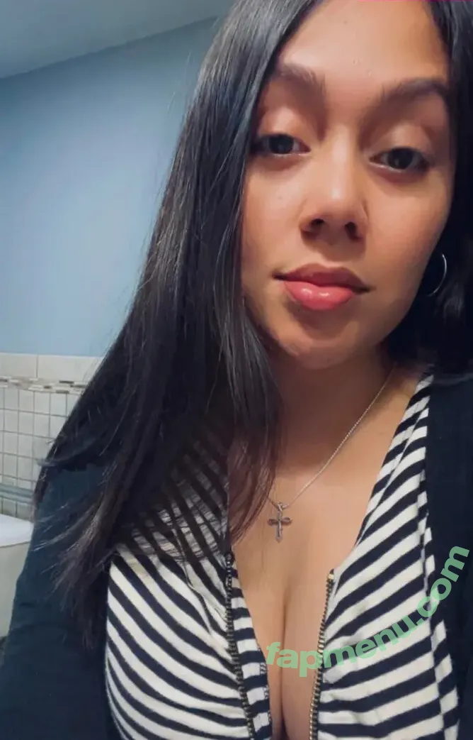 tia102114 nude photo #0001 (tia102114)