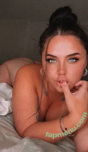 tialeeheath nude photo #0011