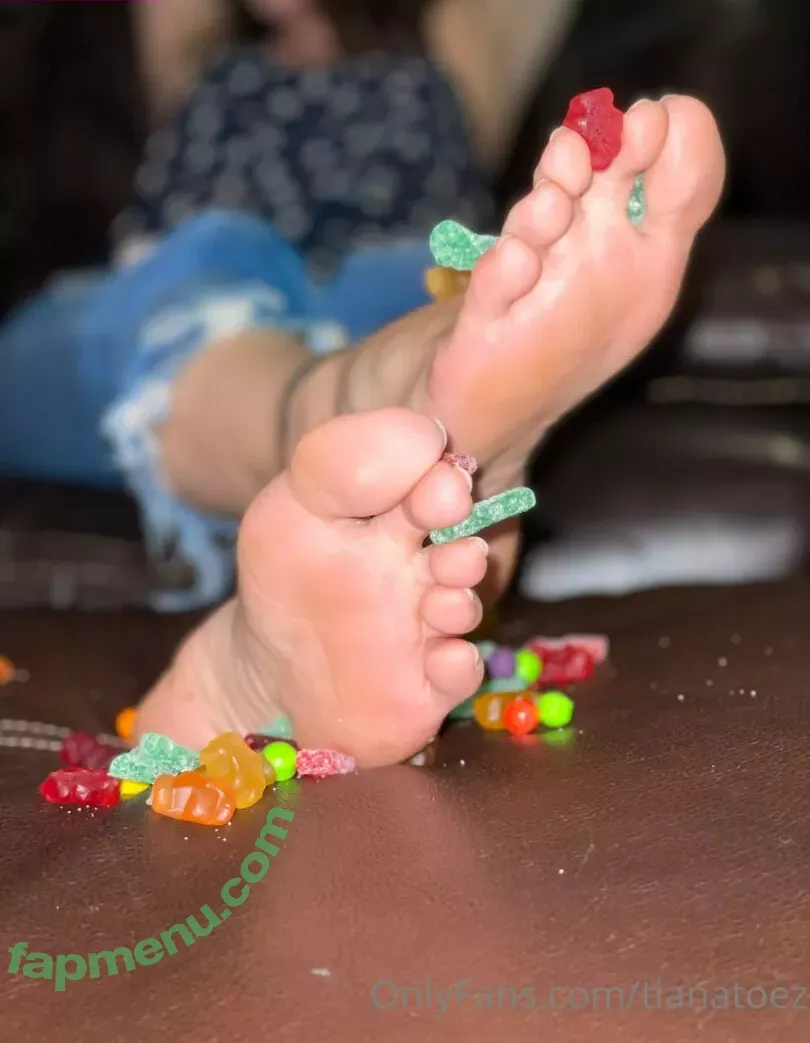 tianataylortoes nude photo #0010 (tianataylortoldme2)