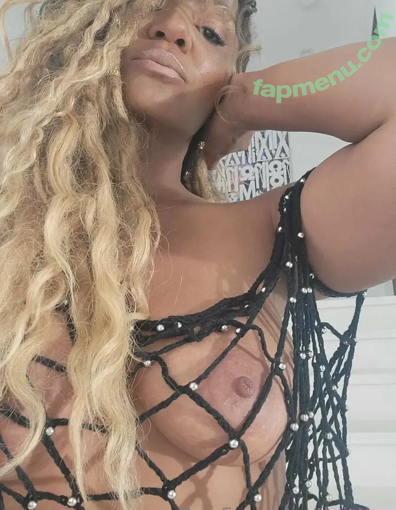 Tiara Harris nude photo #0194 (Tiara Kristine / Tiara_Kristine / hooters_best / tiarakristine / tkristine)