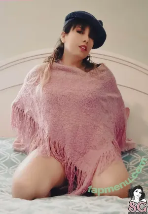 Tichelssen nude photo #0001