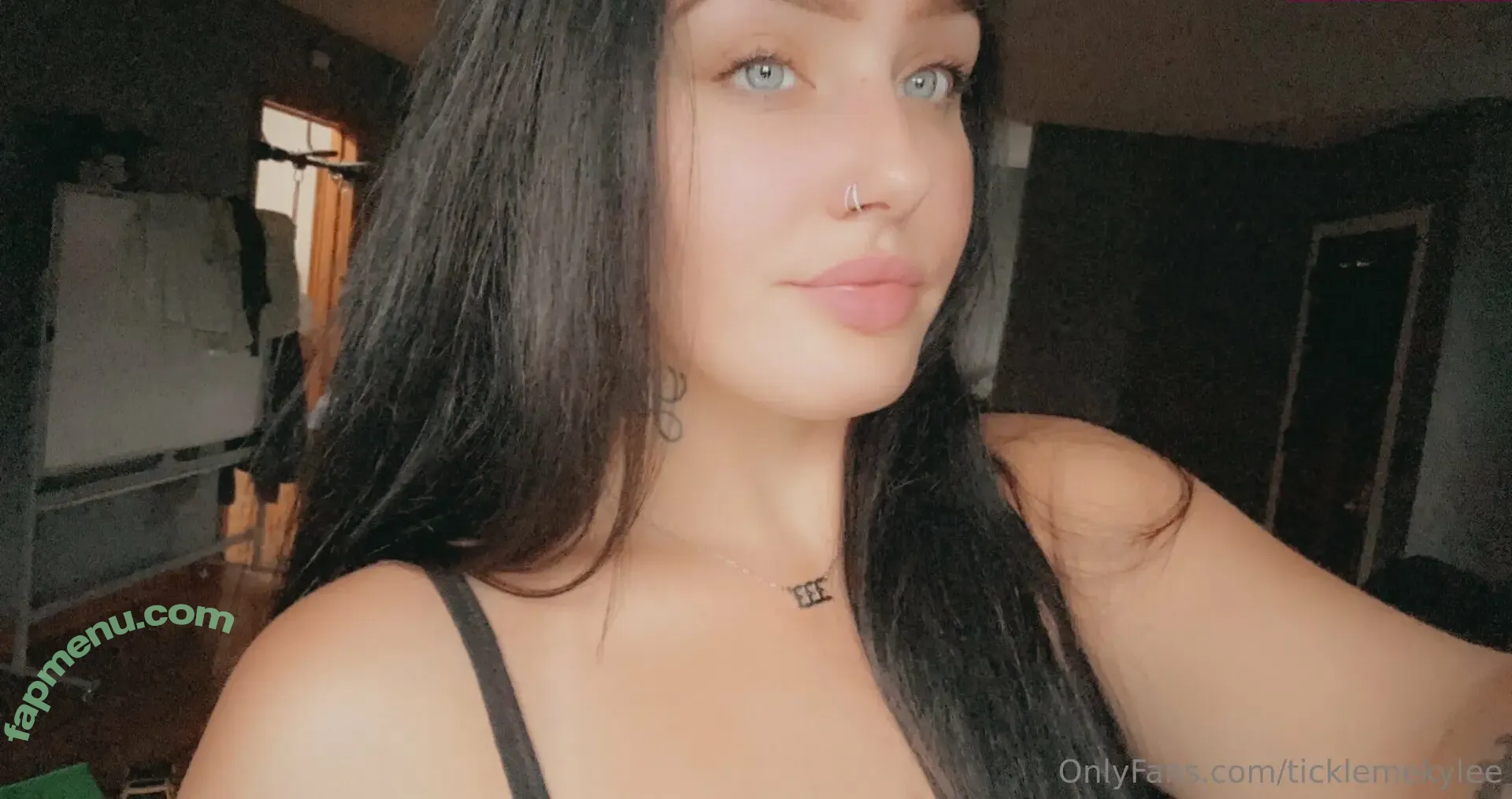 ticklemekylee nude photo #0004 (ticklemekylee)