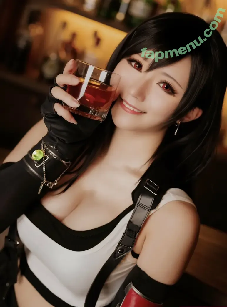 Tifa Cosplay nude photo #0115 (lunafreyaffxv / tifalockhartdoll)