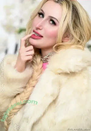 Tiffani Madison / tiffanimadison / tiffanimadison_ nude photo #0217