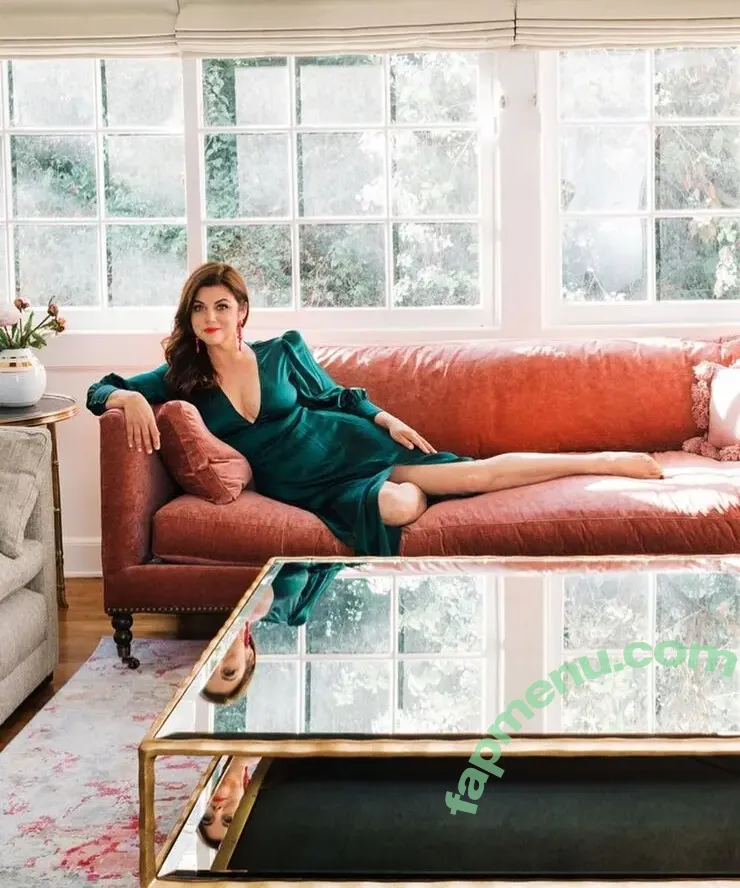 Tiffani Thiessen nude photo #0310 (tiffanithiessen)