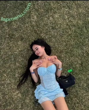 tiffanyxhoang / itstiffanysworld nude photo #0064