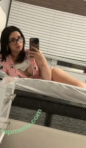 tiffycox / tiffy.cooks nude photo #0003