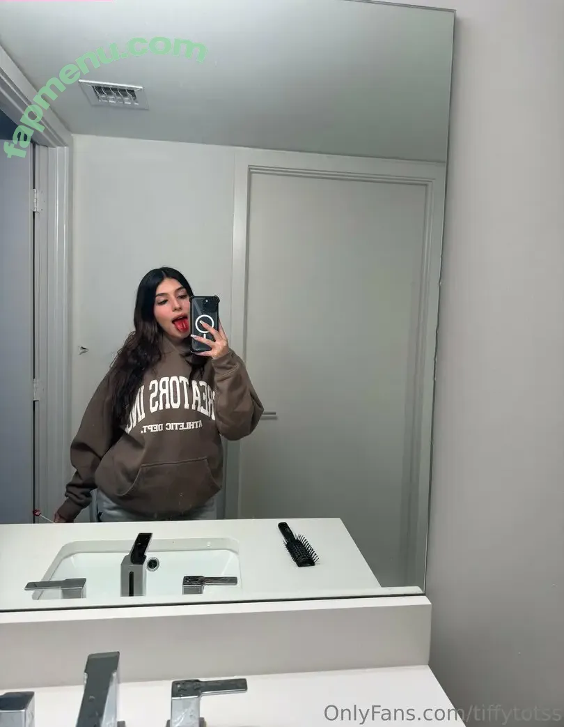 tiffytotss nude photo #0006 (tiffytotss)