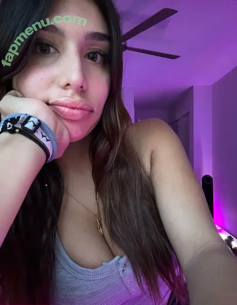 tiffytotss nude photo #0014 (tiffytotss)