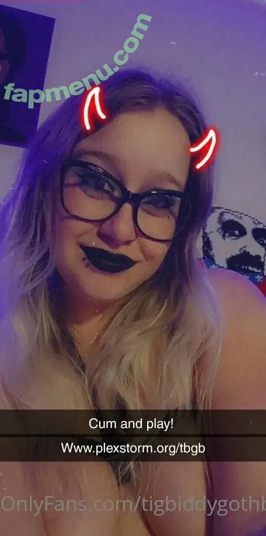 tigbiddygothbitch nude photo #0002 (tigbiddygothbitch)