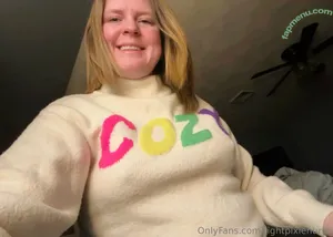 tightpixienurse / pixienurse01 nude photo #0031