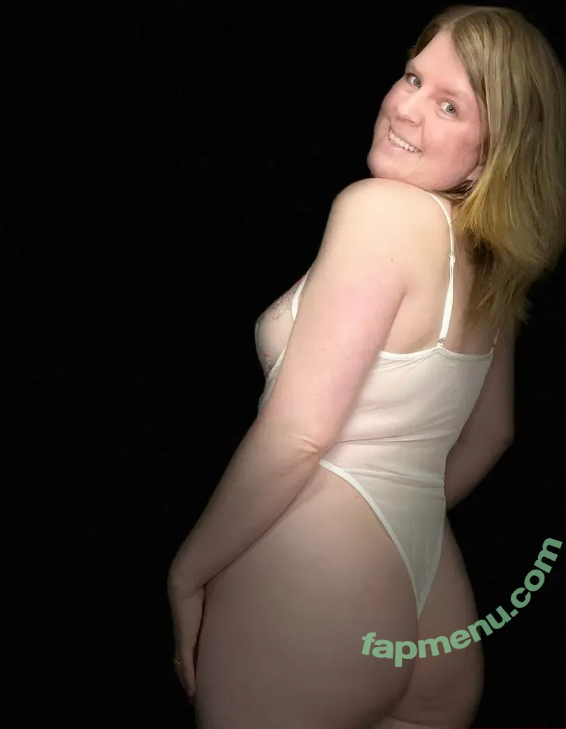 tightpixienurse nude photo #0015 (pixienurse01)