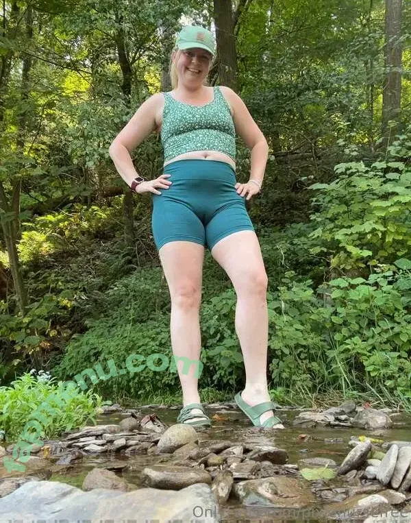 tightpixienurse nude photo #0059 (pixienurse01)