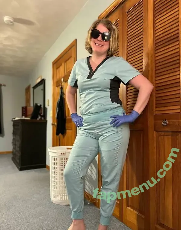 tightpixienurse nude photo #0079 (pixienurse01)