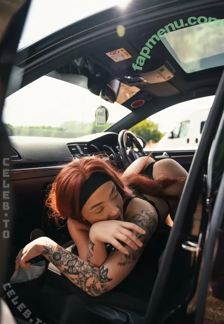 tigzz nude photo #0032 (tigzz__)