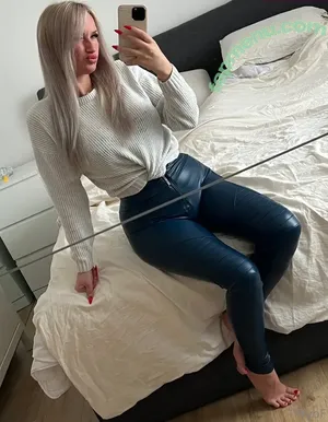 Tiiiffy / tiii.ffy nude photo #0058