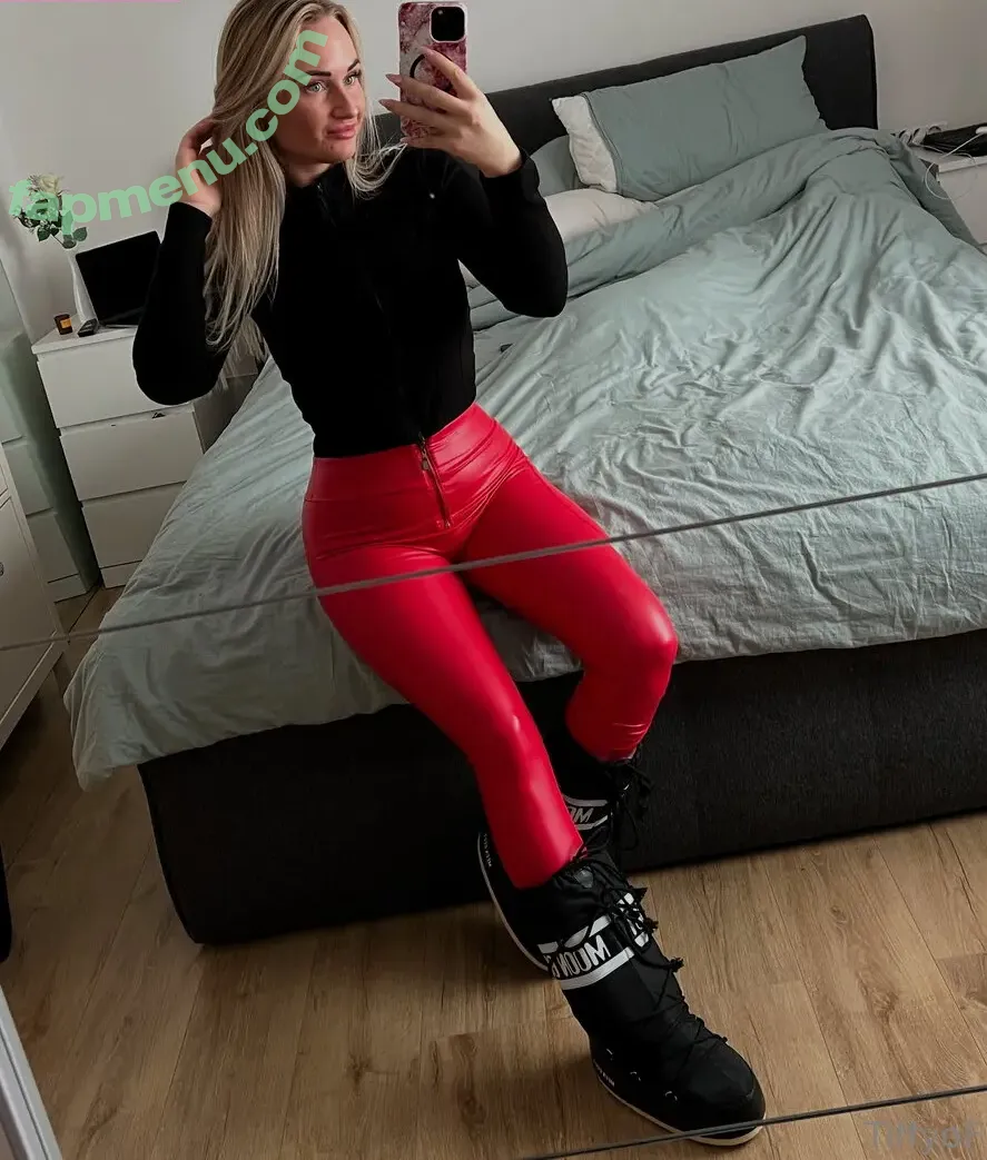 Tiiiffy nude photo #0071 (tiii.ffy)