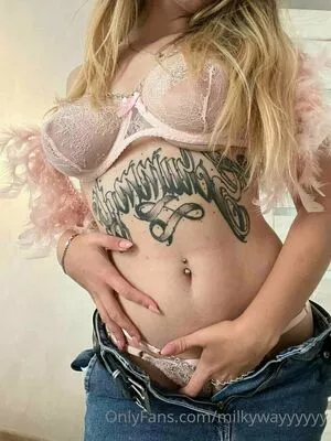 tiiiiits_queen / itstacticaltimesomewhere nude photo #0007