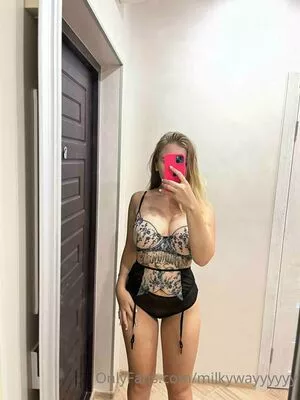 tiiiiits_queen / itstacticaltimesomewhere nude photo #0035