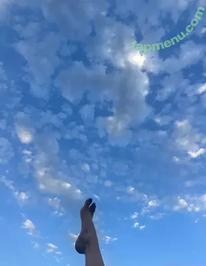 tiktoktoes / tik.tok.toes nude photo #0009