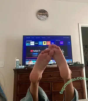 tiktoktoes / tik.tok.toes nude photo #0010