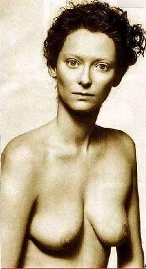 Tilda Swinton / catriiiona / tildaswintonislove / tildaswintonorg nude photo #0030