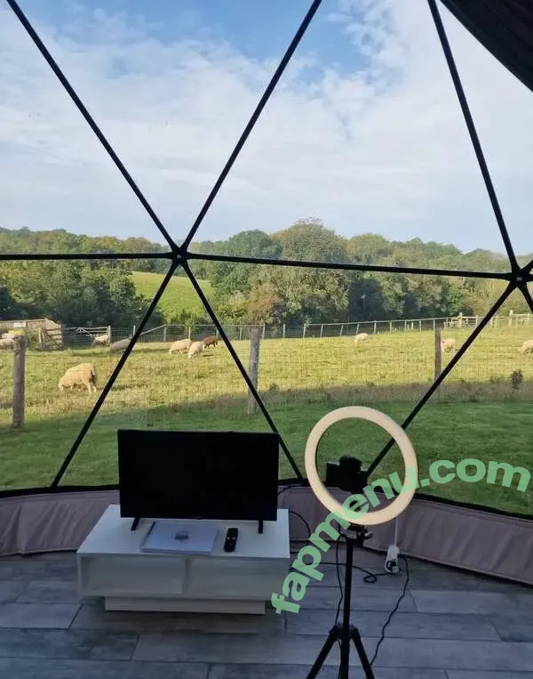 tillyandjamie nude photo #0048 (Tilly / tilly_and_jamie / tillyjamieof)