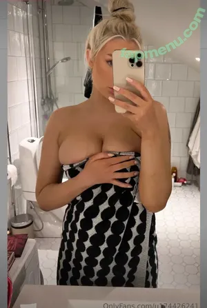 Tilma / tilmahirvikoski nude photo #0036