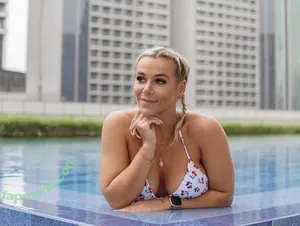 Tina Bambina / tinabambiiina nude photo #0001