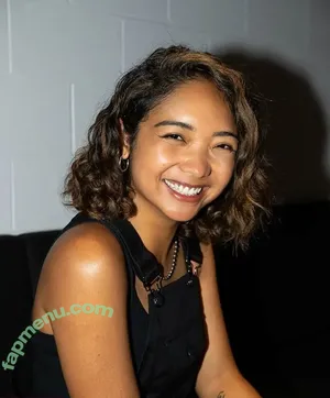 Tina Hizon / tnakeys nude photo #0004