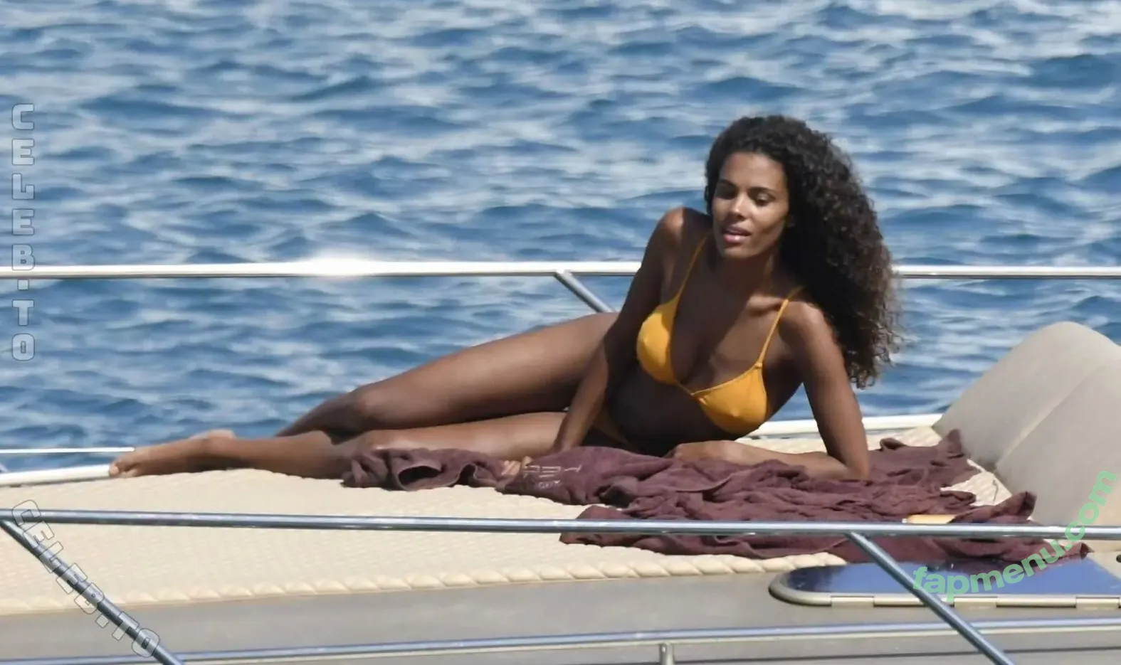 Tina Kunakey nude photo #0326 (tinakworld / tinariccia)