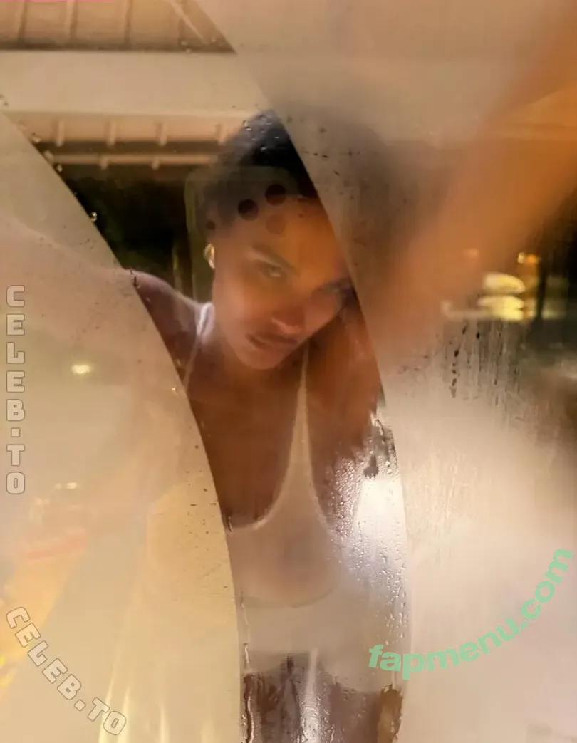 Tina Kunakey nude photo #0337 (tinakworld / tinariccia)